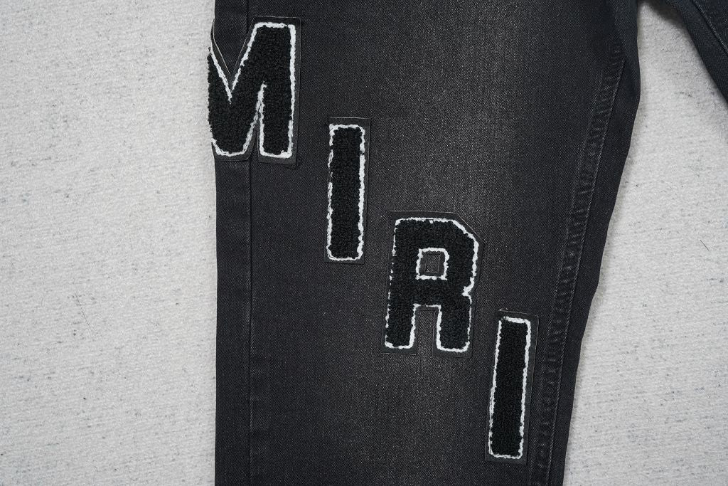 Amiri Pant